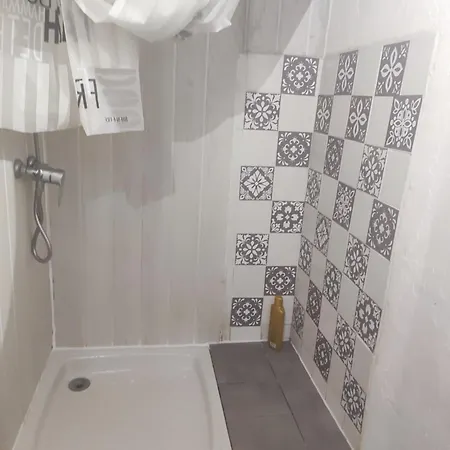 Ingrid Mary Appartement Nîmes