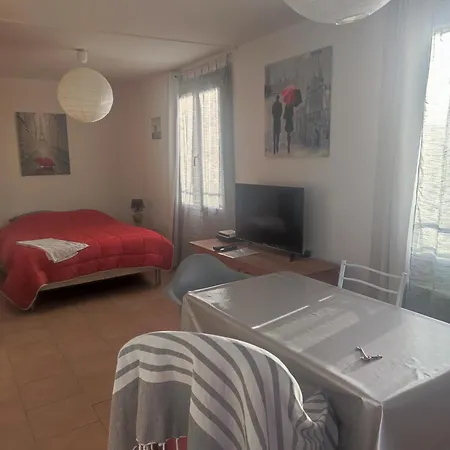 Ingrid Mary Apartment Nimes