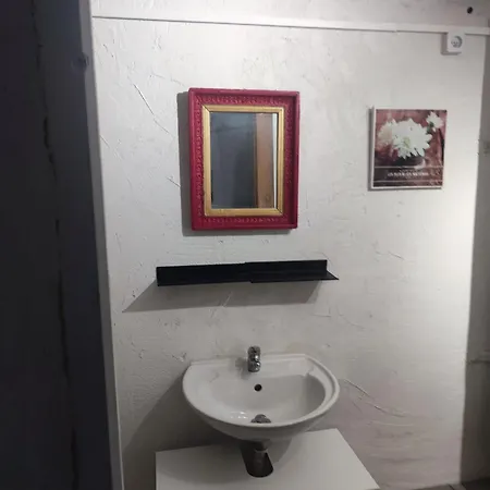 Apartment Ingrid Mary Nimes