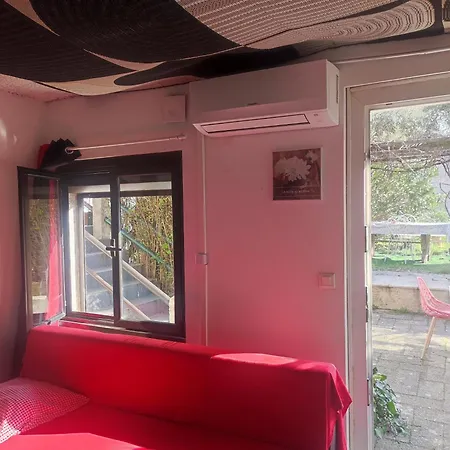 Ingrid Mary شقة نيم